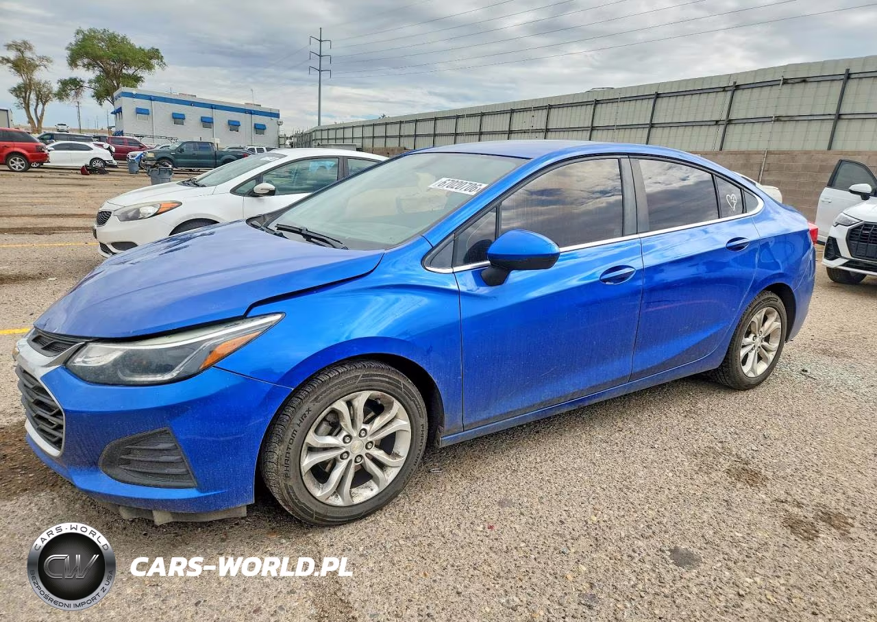 2019 Chevrolet Cruze Lt VIN:1G1BE5SM9K7107137 - 1