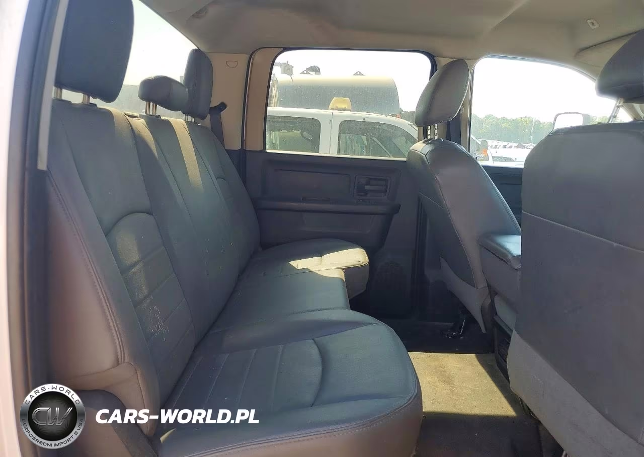 2018 Ram 5500 VIN:3C7WRMFLXJG110823 - 10