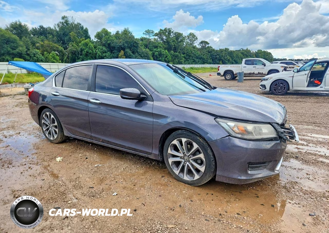 2015 Honda Accord Sport VIN:1HGCR2F54FA121328 - 4