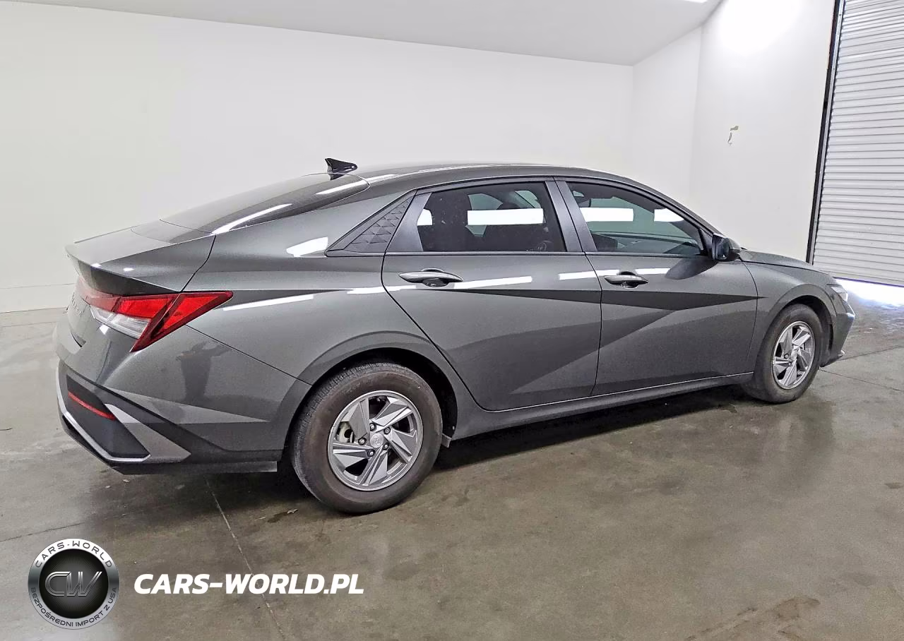 2025 Hyundai Elantra Se VIN:KMHLL4DG8SU014903 - 3