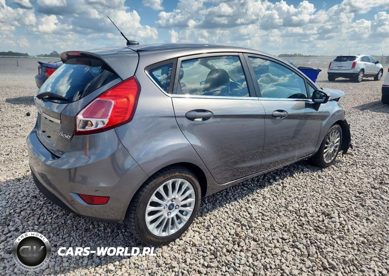 2014 Ford Fiesta Titanium VIN:3FADP4FJXEM156612 - 3