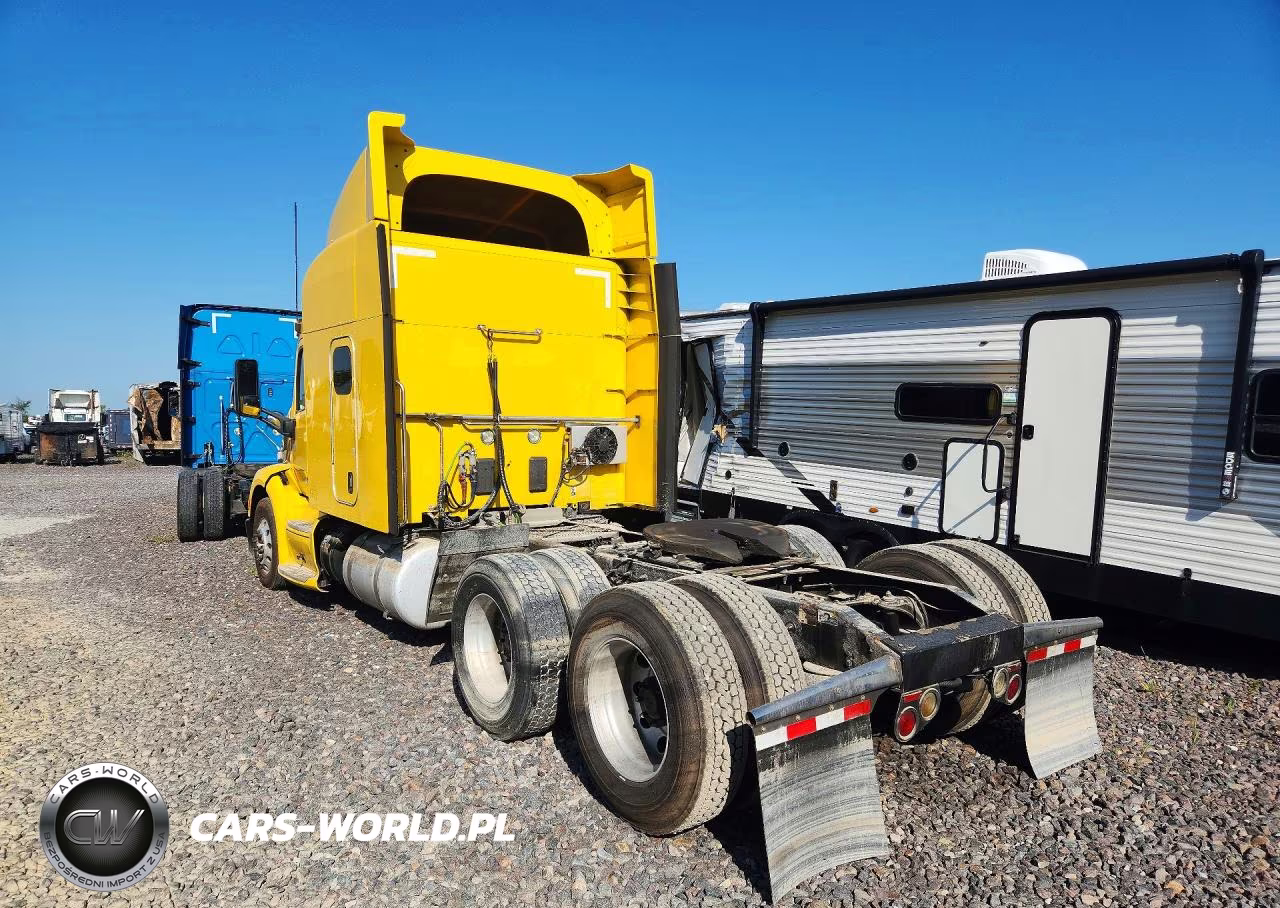 2015 Peterbilt 579 Semi Truck VIN:1XPBDP9XXFD282279 - 2