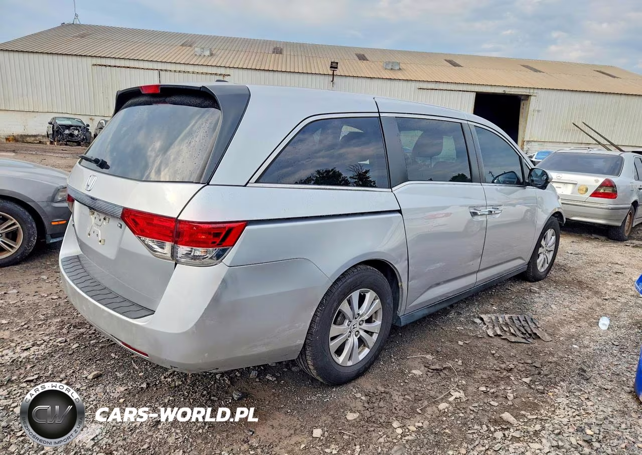 2015 Honda Odyssey Exl VIN:5FNRL5H65FB051167 - 3