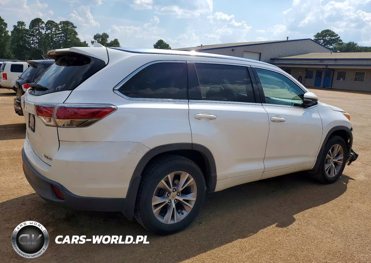 2015 Toyota Highlander Xle VIN:5TDJKRFH6FS205943 - 3