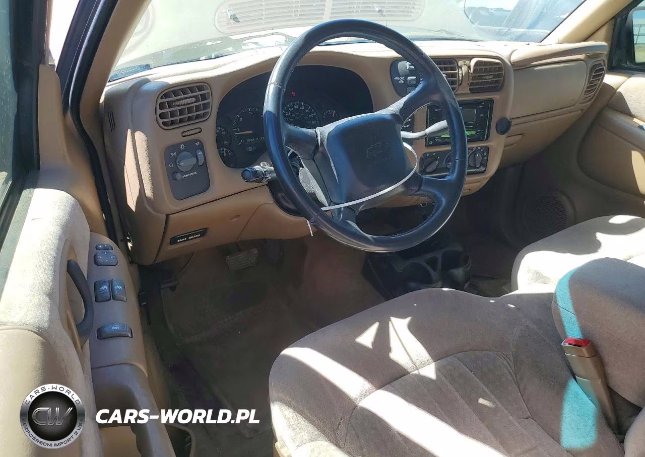 2002 Chevrolet S Truck S10 VIN:1GCDT19W128260272 - 8