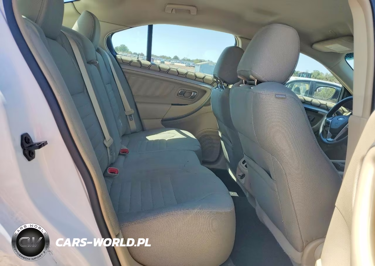2017 Ford Taurus Se VIN:1FAHP2D89HG133424 - 10