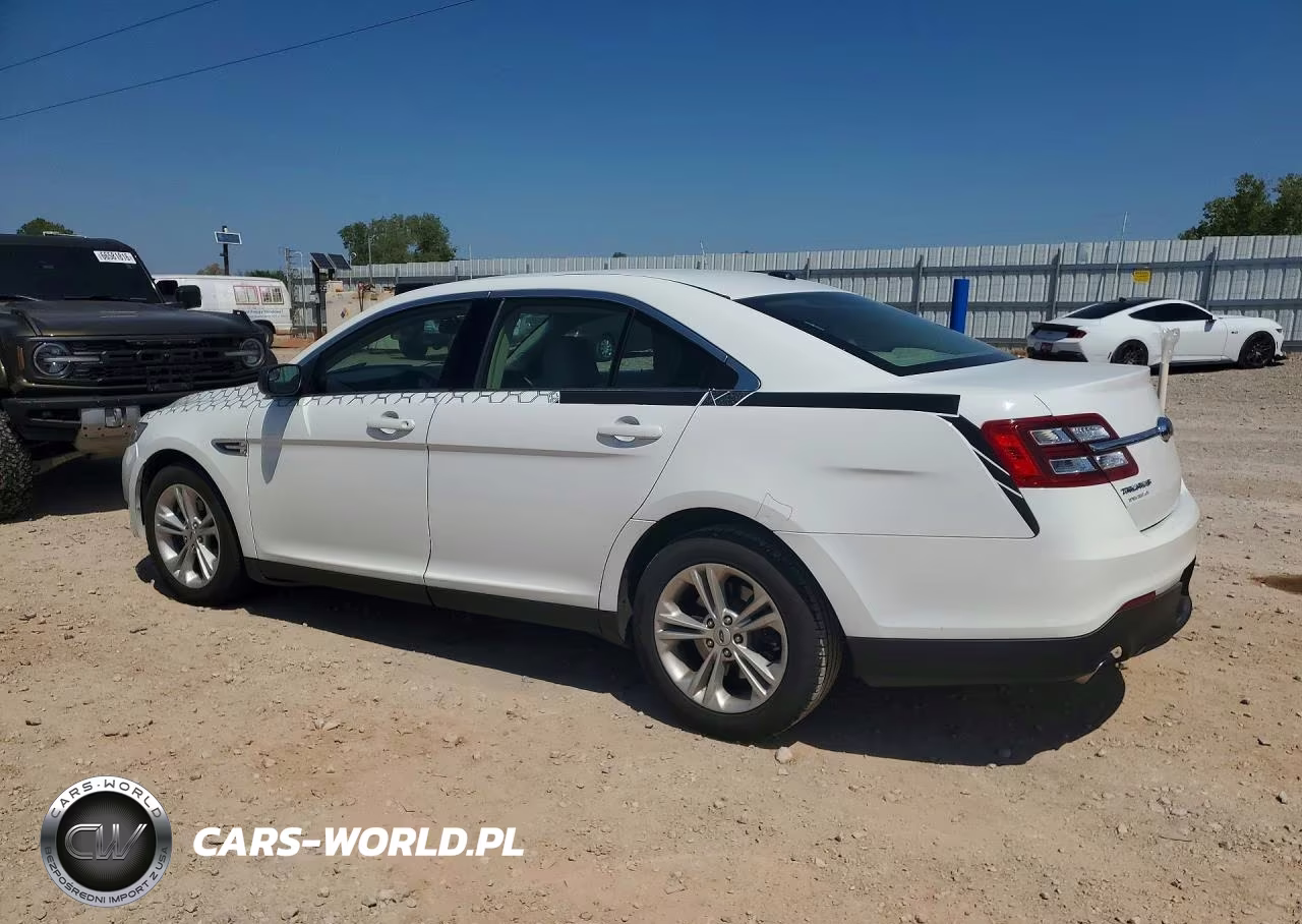 2017 Ford Taurus Se VIN:1FAHP2D89HG133424 - 2