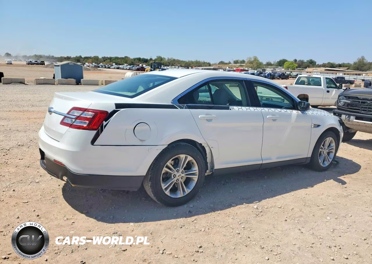 2017 Ford Taurus Se VIN:1FAHP2D89HG133424 - 3