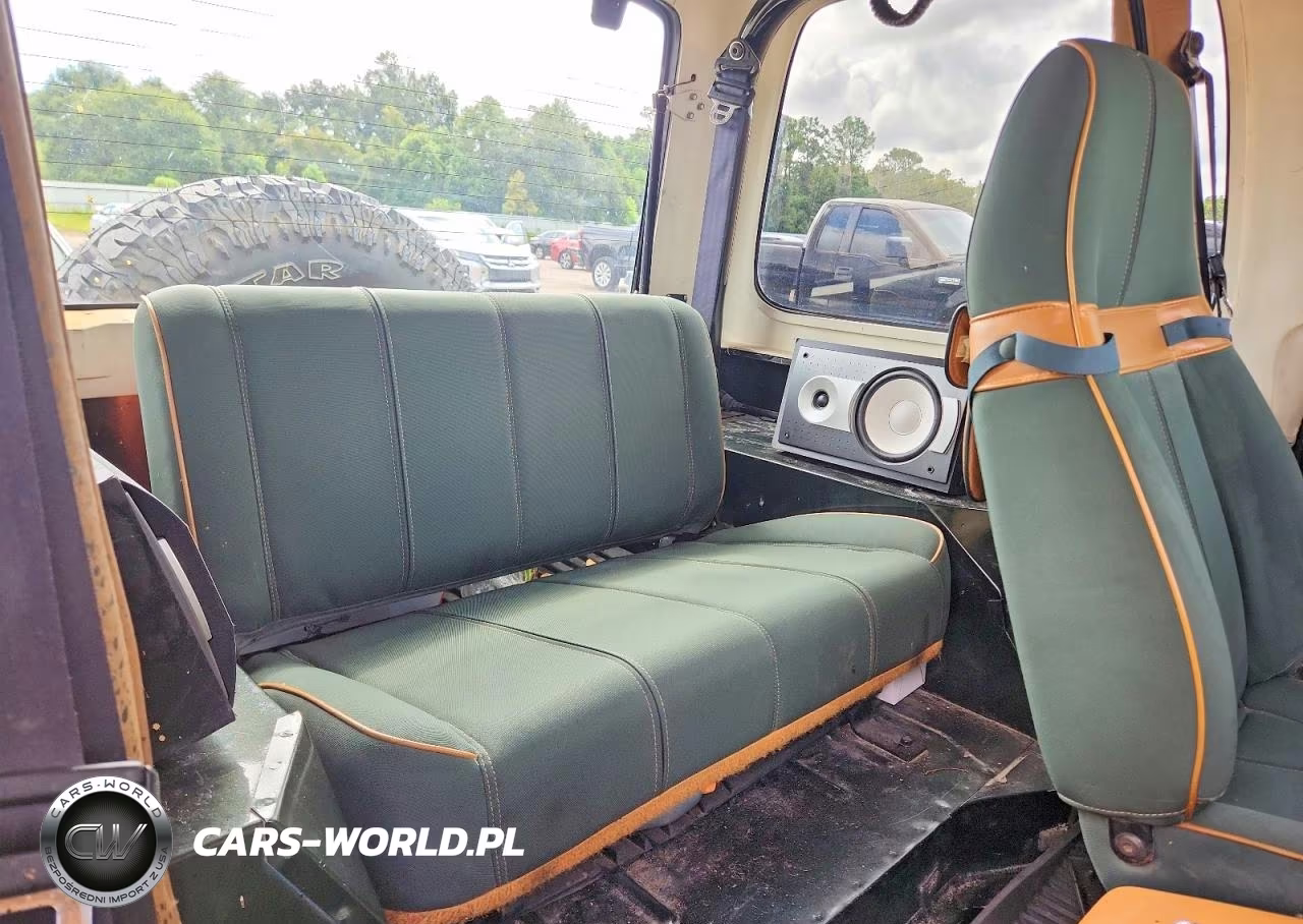 1995 Jeep Wrangler - Yj Sahara VIN:1J4FY49SXSP256083 - 10