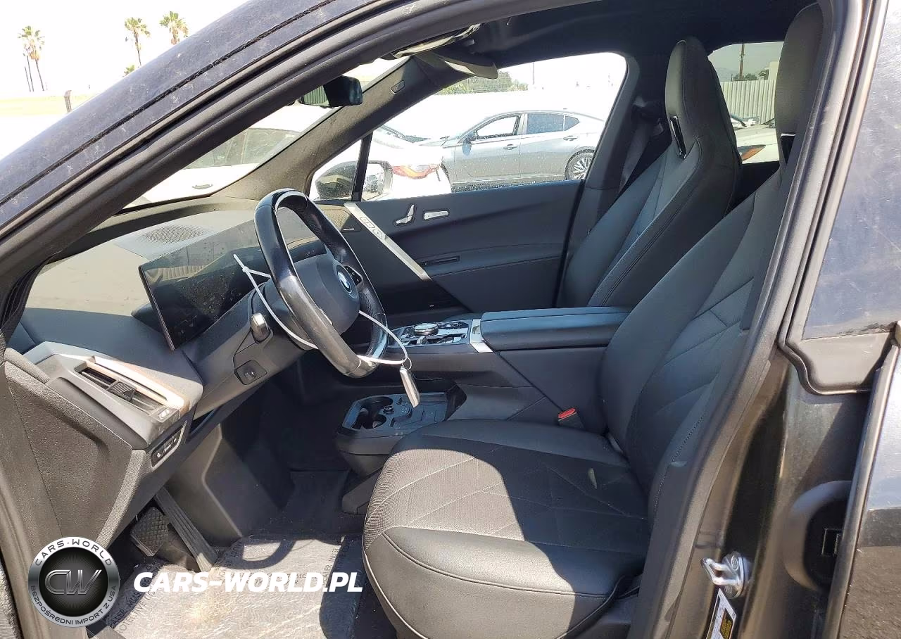 2022 BMW Ix xDrive50 VIN:WB523CF08NCK54792 - 7