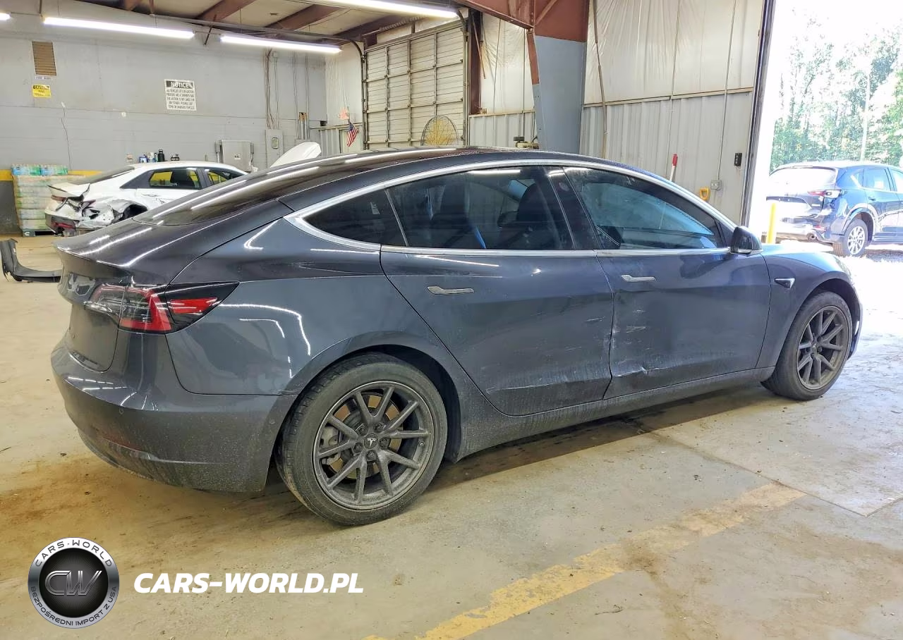 2018 Tesla Model 3 VIN:5YJ3E1EA3JF033616 - 3