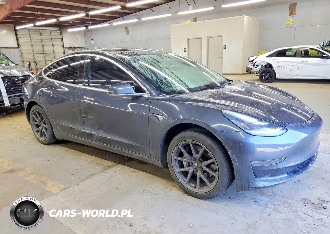 2018 Tesla Model 3 VIN:5YJ3E1EA3JF033616 - 4
