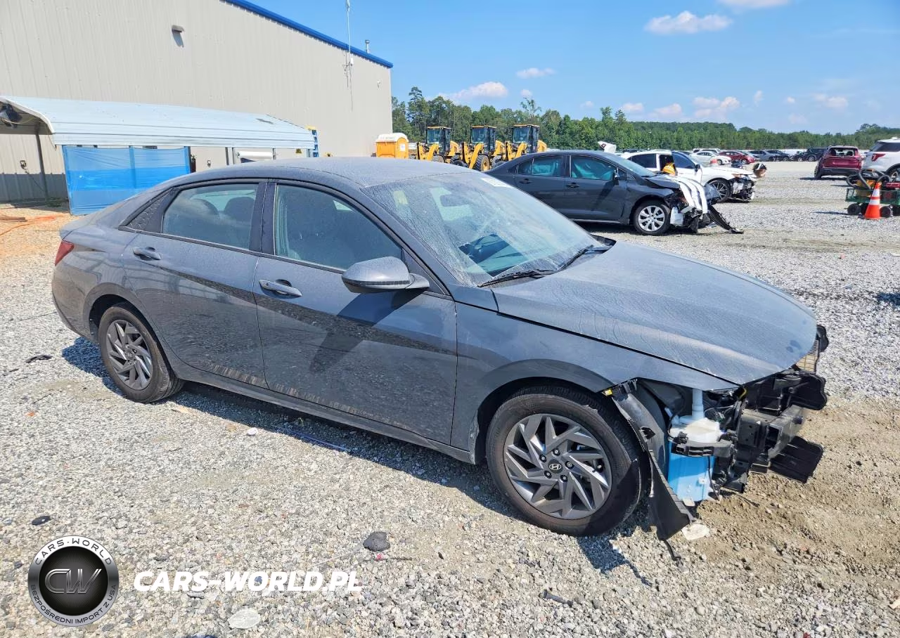 2025 Hyundai Elantra Hybrid Blue VIN:KMHLM4DJ1SU122305 - 4