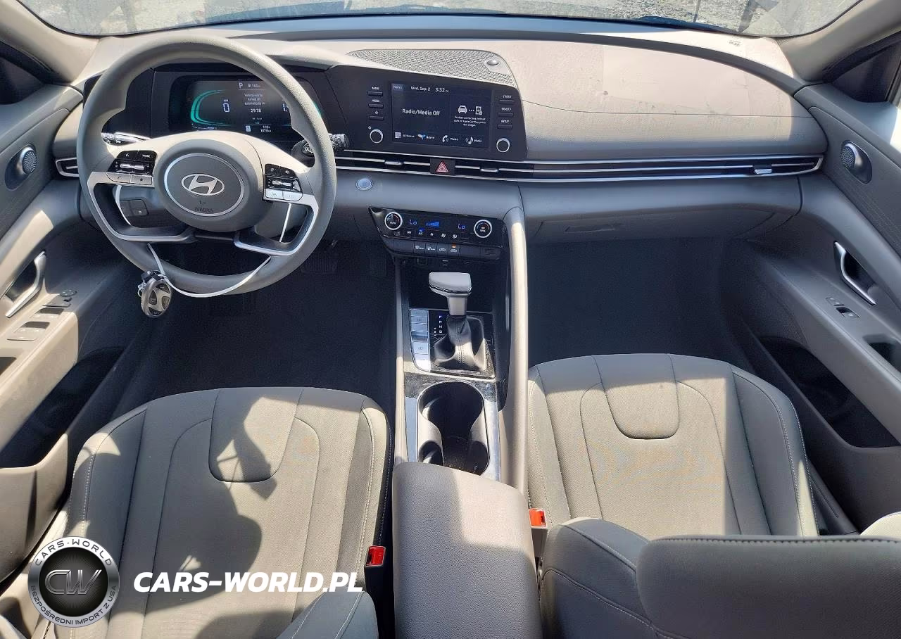2025 Hyundai Elantra Hybrid Blue VIN:KMHLM4DJ1SU122305 - 8