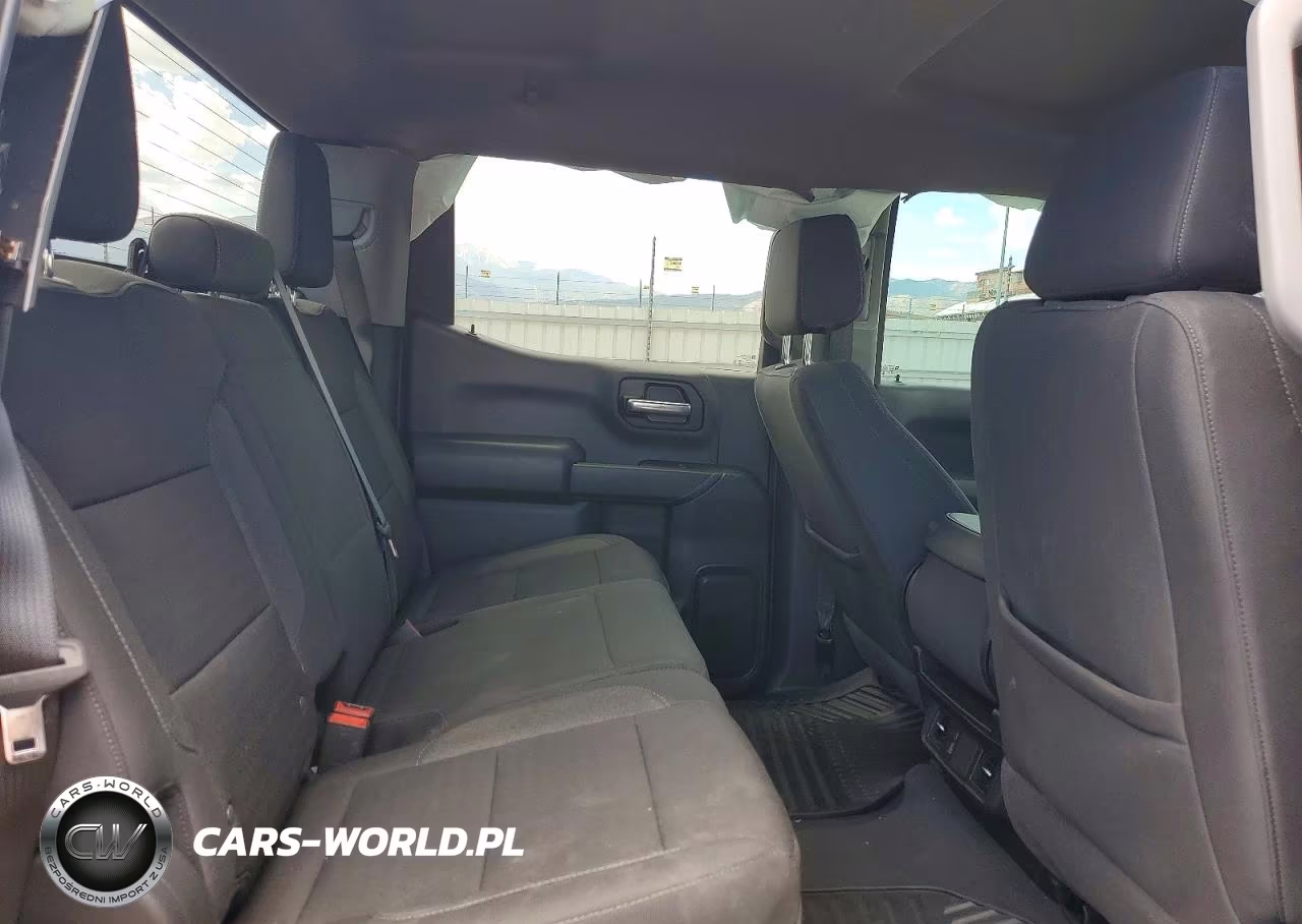 2025 Chevrolet Silverado K1500 Trail Boss Custom VIN:3GCPKCEK4SG332302 - 10