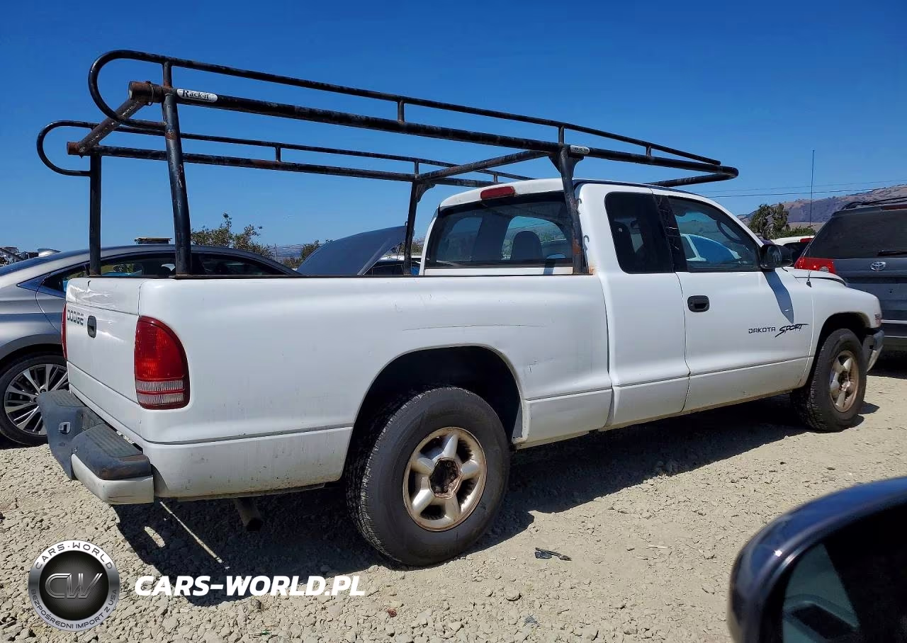 2000 Dodg Heavy Duty Trucks VIN:1B7GL22X8YS618016 - 3