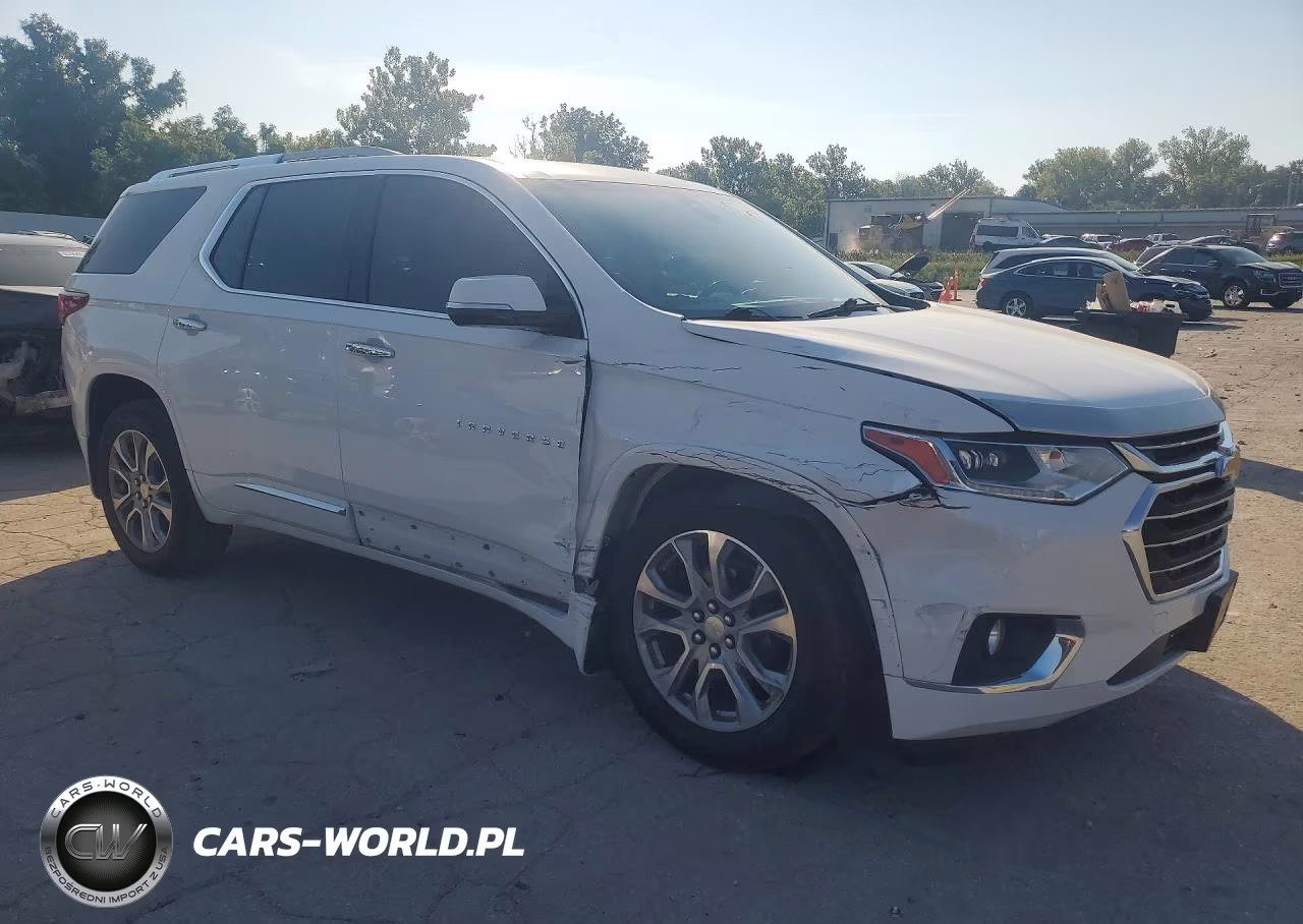 2019 Chevrolet Traverse Premier VIN:1GNERKKW9KJ108596 - 4