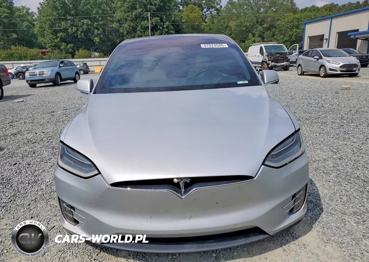2017 Tesla Model X VIN:5YJXCBE22HF037897 - 5