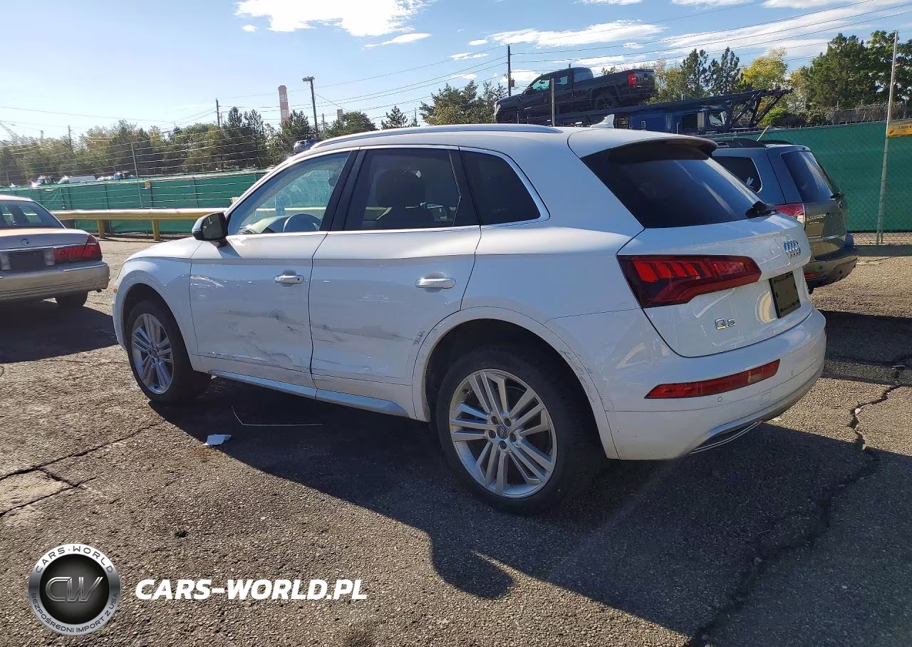 2018 Audi Q5 Premium Plus VIN:WA1BNAFY2J2010798 - 2