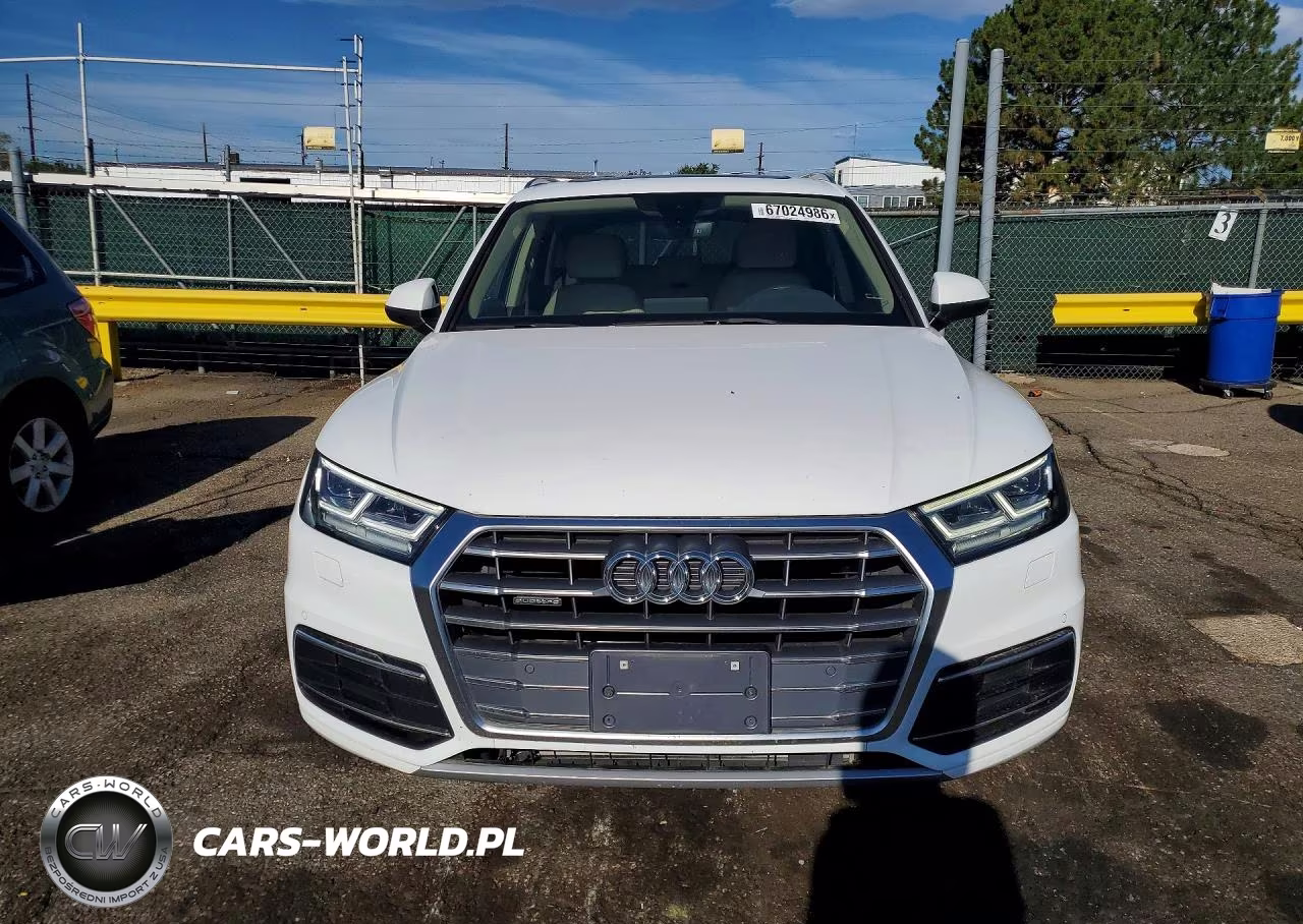 2018 Audi Q5 Premium Plus VIN:WA1BNAFY2J2010798 - 5
