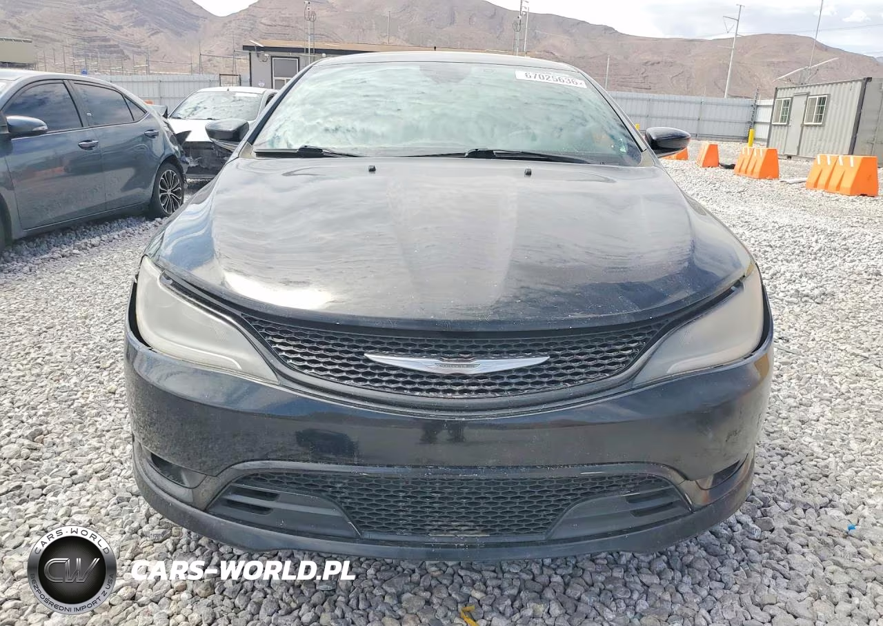 2015 Chrysler 200 S VIN:1C3CCCBG8FN572773 - 5