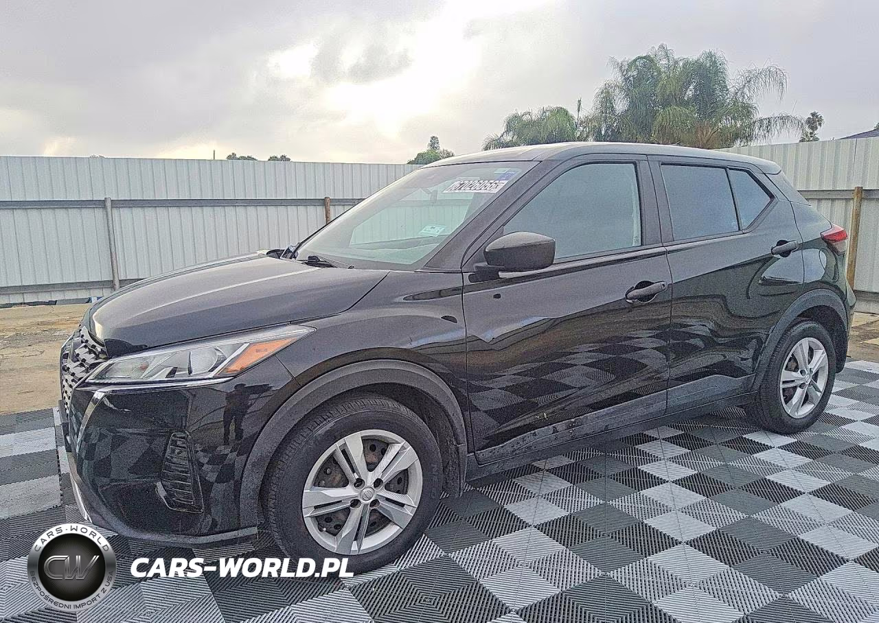 2023 Nissan Kicks S