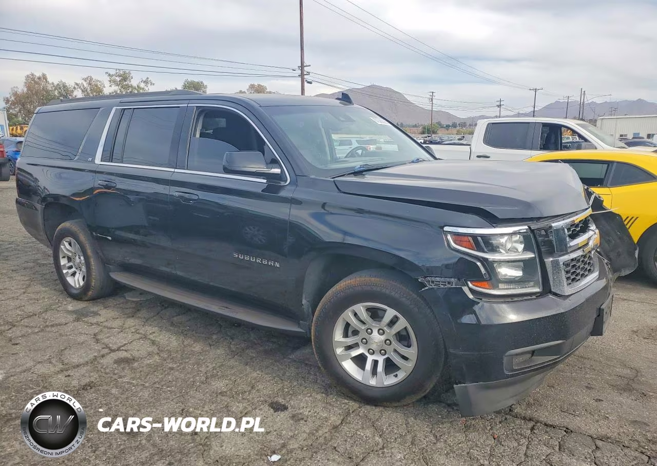 2019 Chevrolet Suburban C1500 Lt VIN:1GNSCHKC5KR168955 - 4