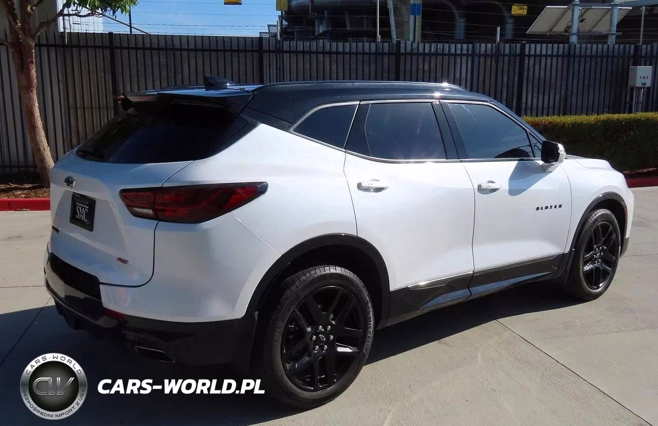 2024 Chevrolet Blazer Rs VIN:3GNKBERS7RS161043 - 3