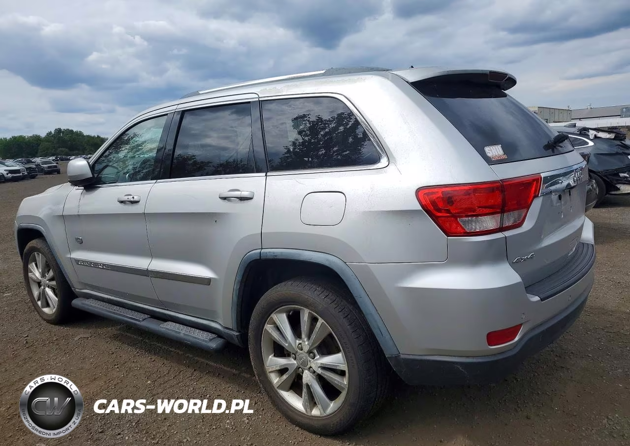 2011 Jeep Grand Cherokee Laredo VIN:1J4RR4GG7BC678036 - 2