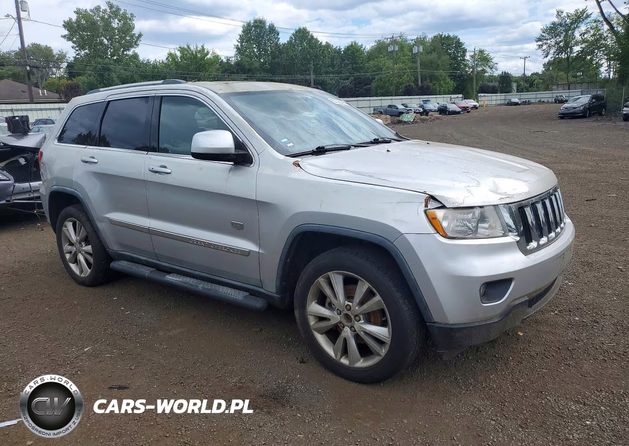 2011 Jeep Grand Cherokee Laredo VIN:1J4RR4GG7BC678036 - 4