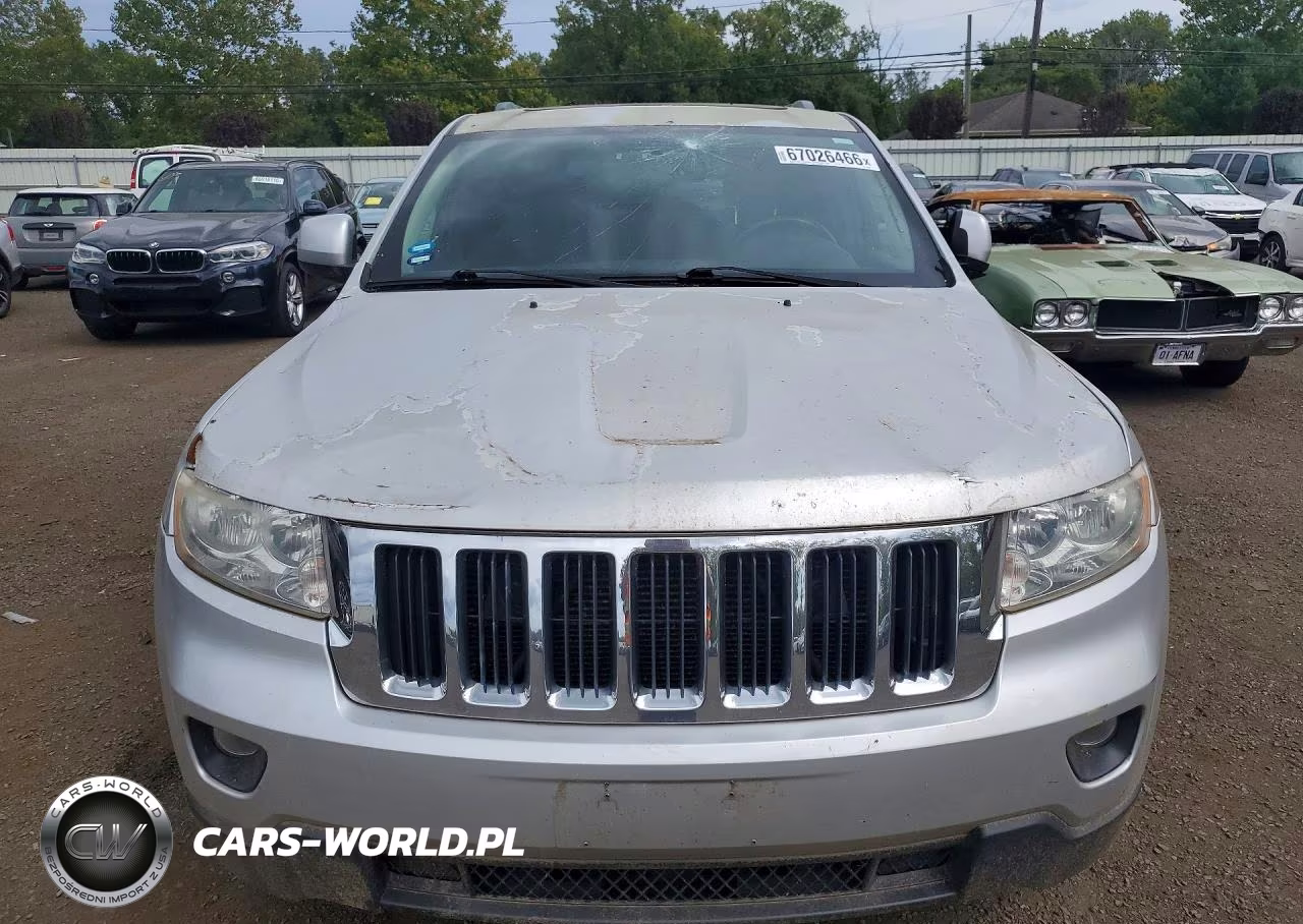 2011 Jeep Grand Cherokee Laredo VIN:1J4RR4GG7BC678036 - 5