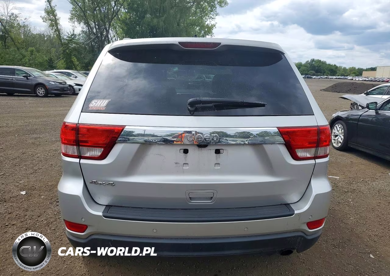 2011 Jeep Grand Cherokee Laredo VIN:1J4RR4GG7BC678036 - 6