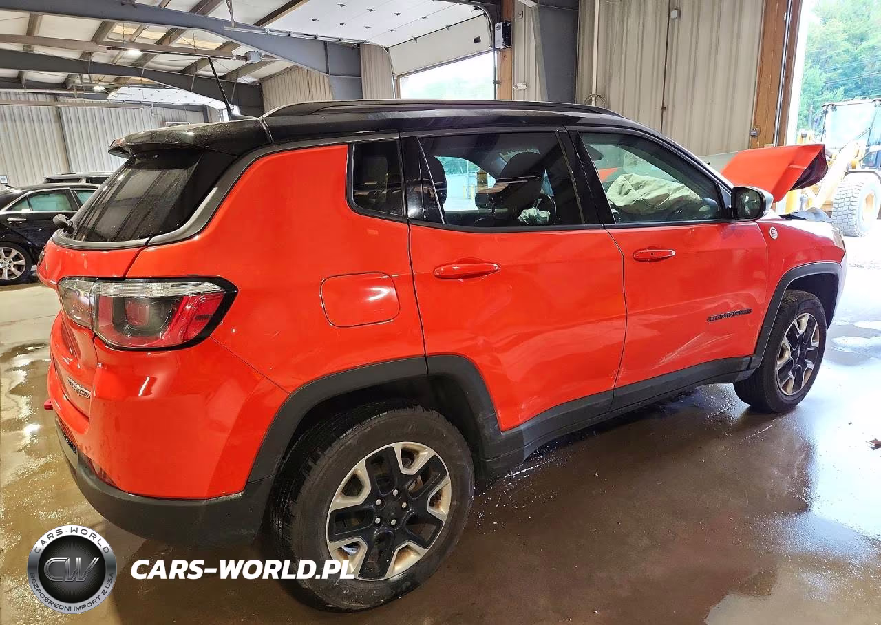 2018 Jeep Compass Trailhawk VIN:3C4NJDDBXJT308206 - 3