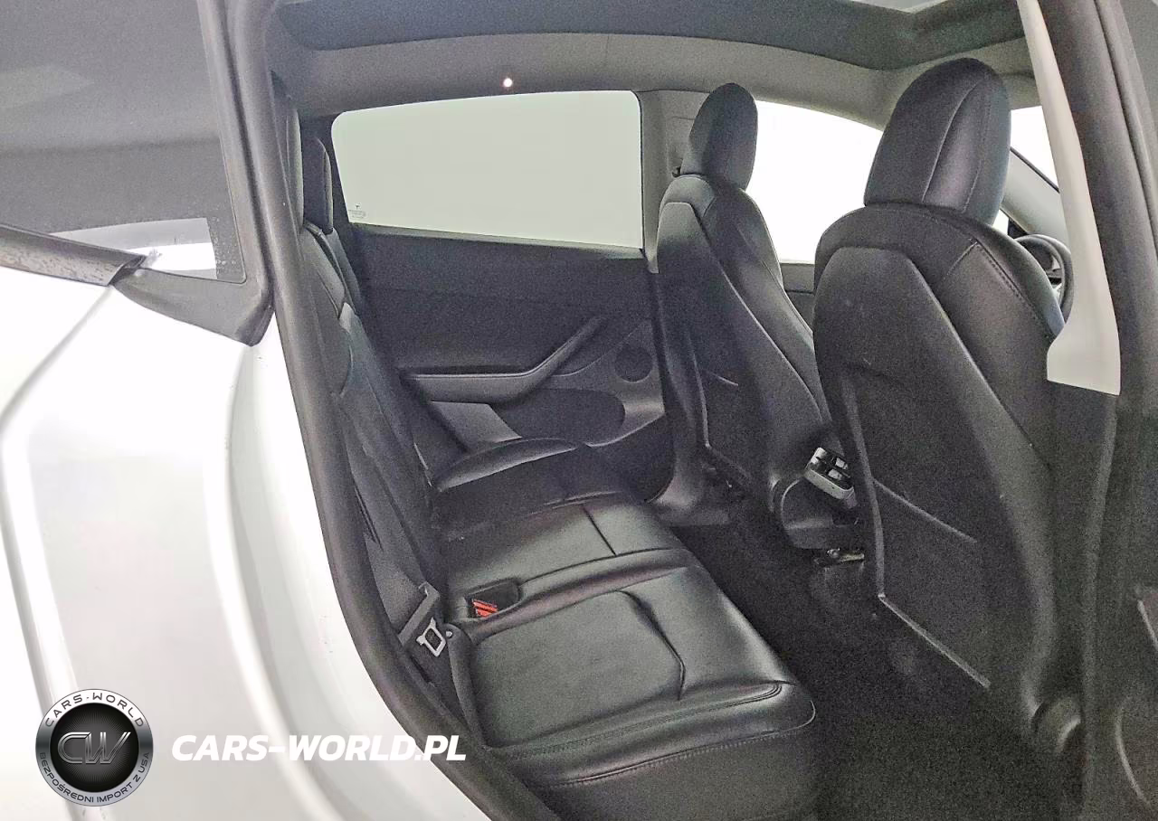 2022 Tesla Model Y VIN:7SAYGDEE9NF481355 - 11