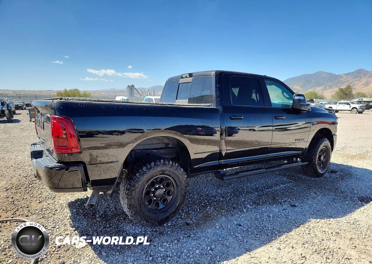 2025 Ram 2500 Laramie VIN:3C6UR5FJ7SG522523 - 3