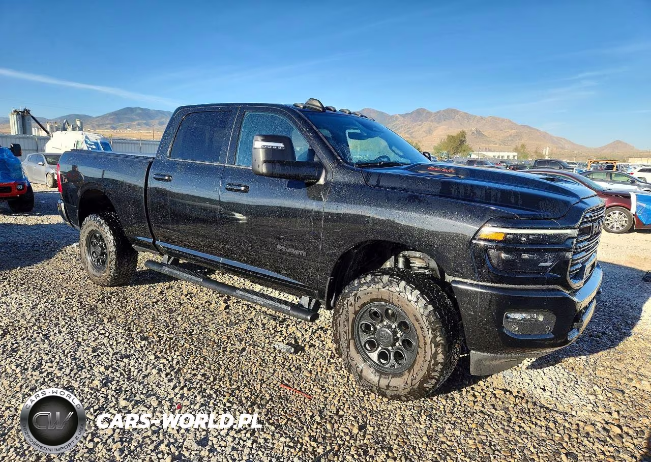 2025 Ram 2500 Laramie VIN:3C6UR5FJ7SG522523 - 4
