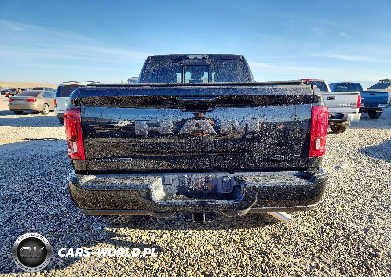 2025 Ram 2500 Laramie VIN:3C6UR5FJ7SG522523 - 6
