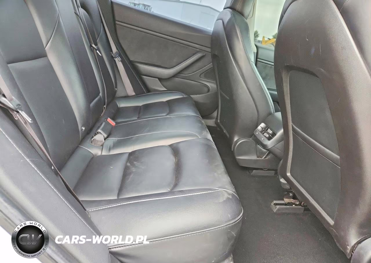 2018 Tesla Model 3 VIN:5YJ3E1EB6JF117678 - 10