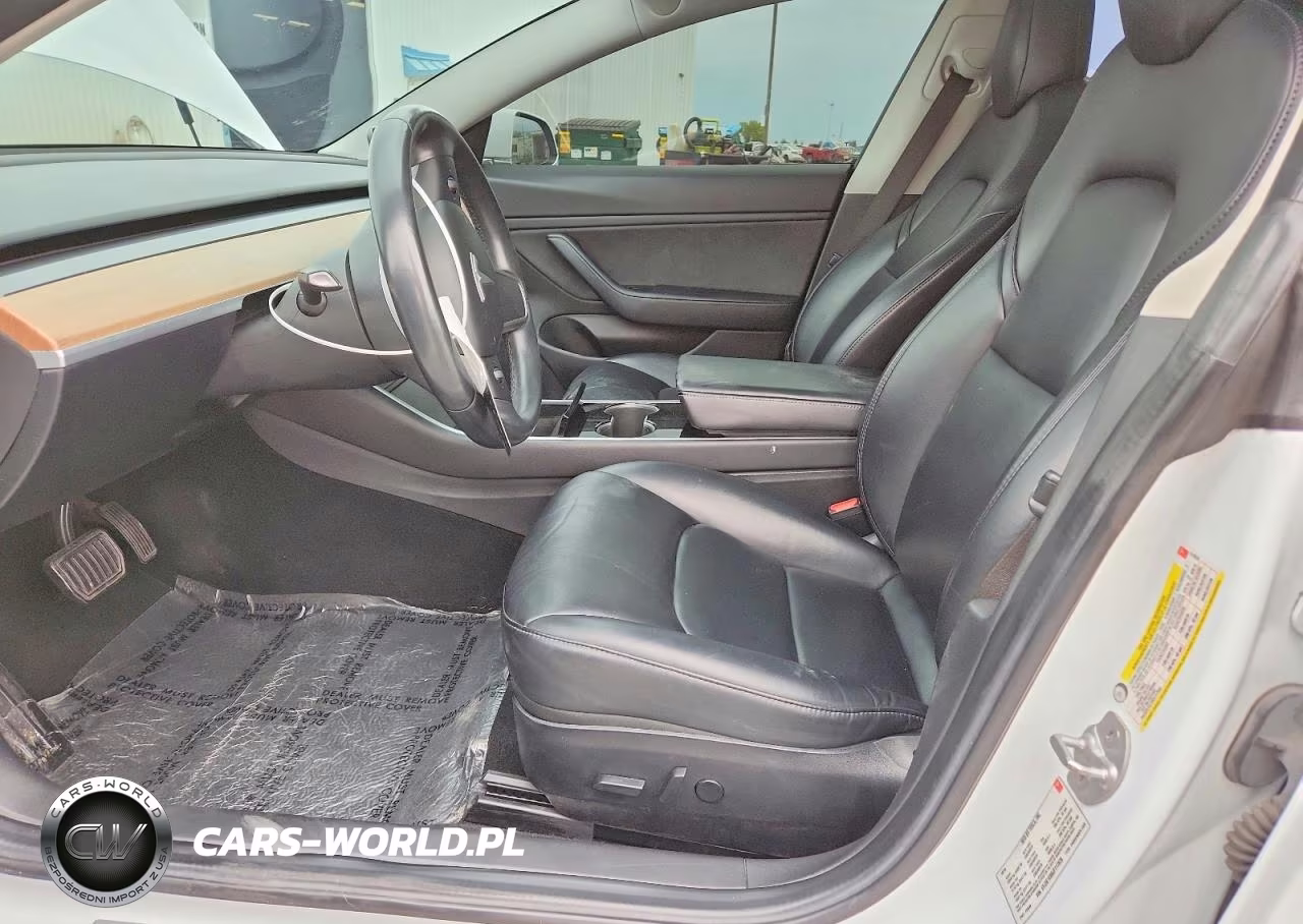2018 Tesla Model 3 VIN:5YJ3E1EB6JF117678 - 7