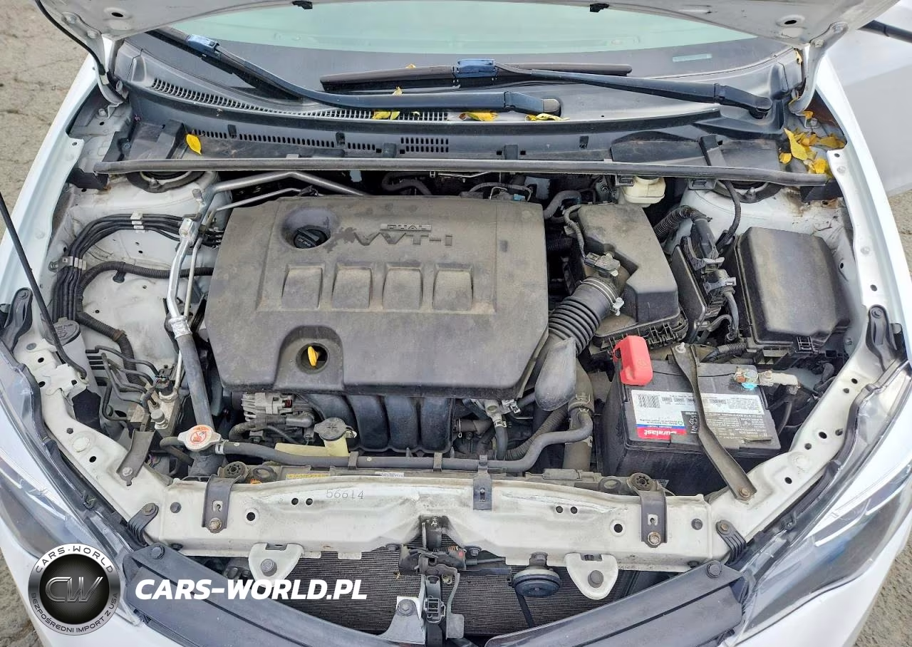 2018 Toyota Corolla Le VIN:2T1BURHEXJC028431 - 11