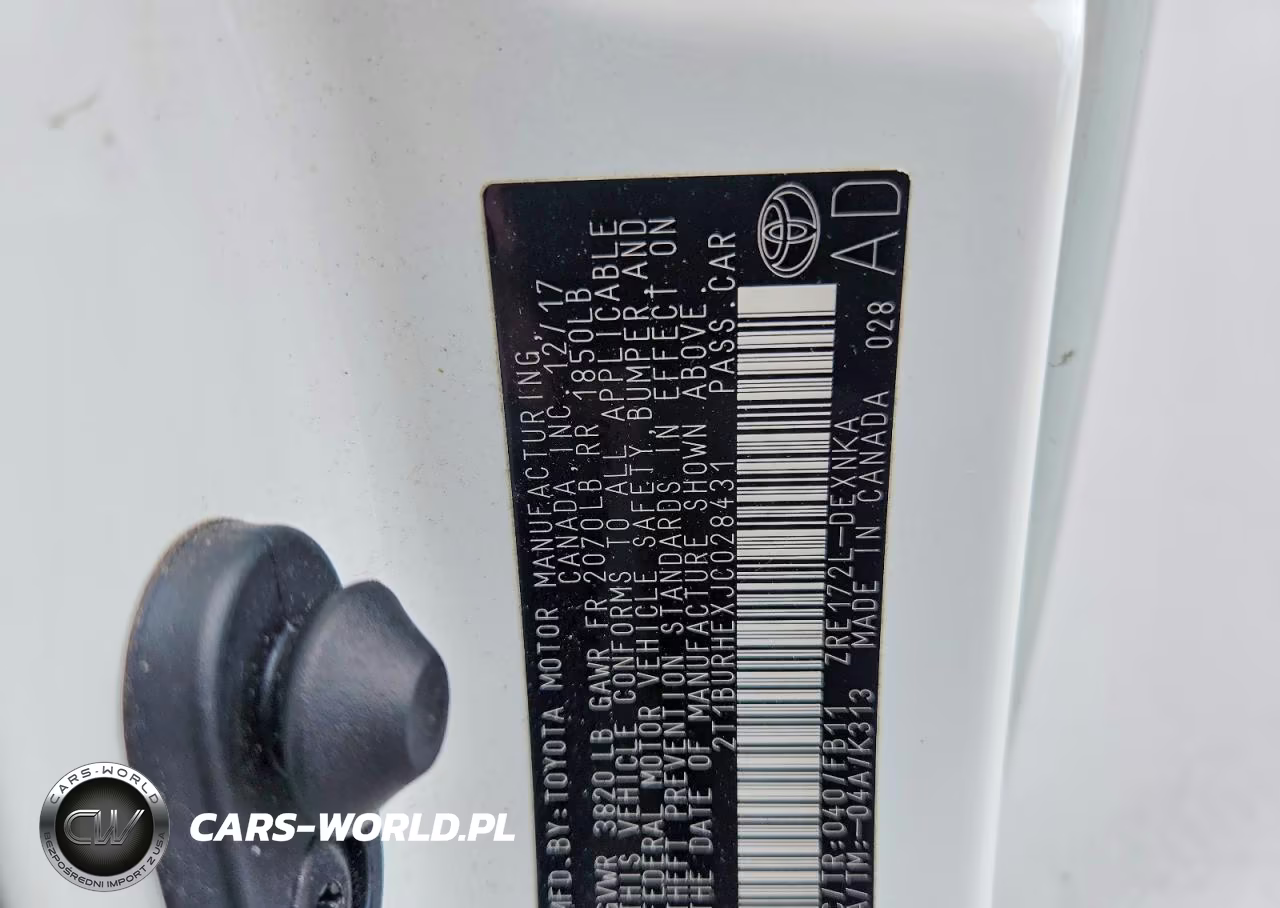 2018 Toyota Corolla Le VIN:2T1BURHEXJC028431 - 12