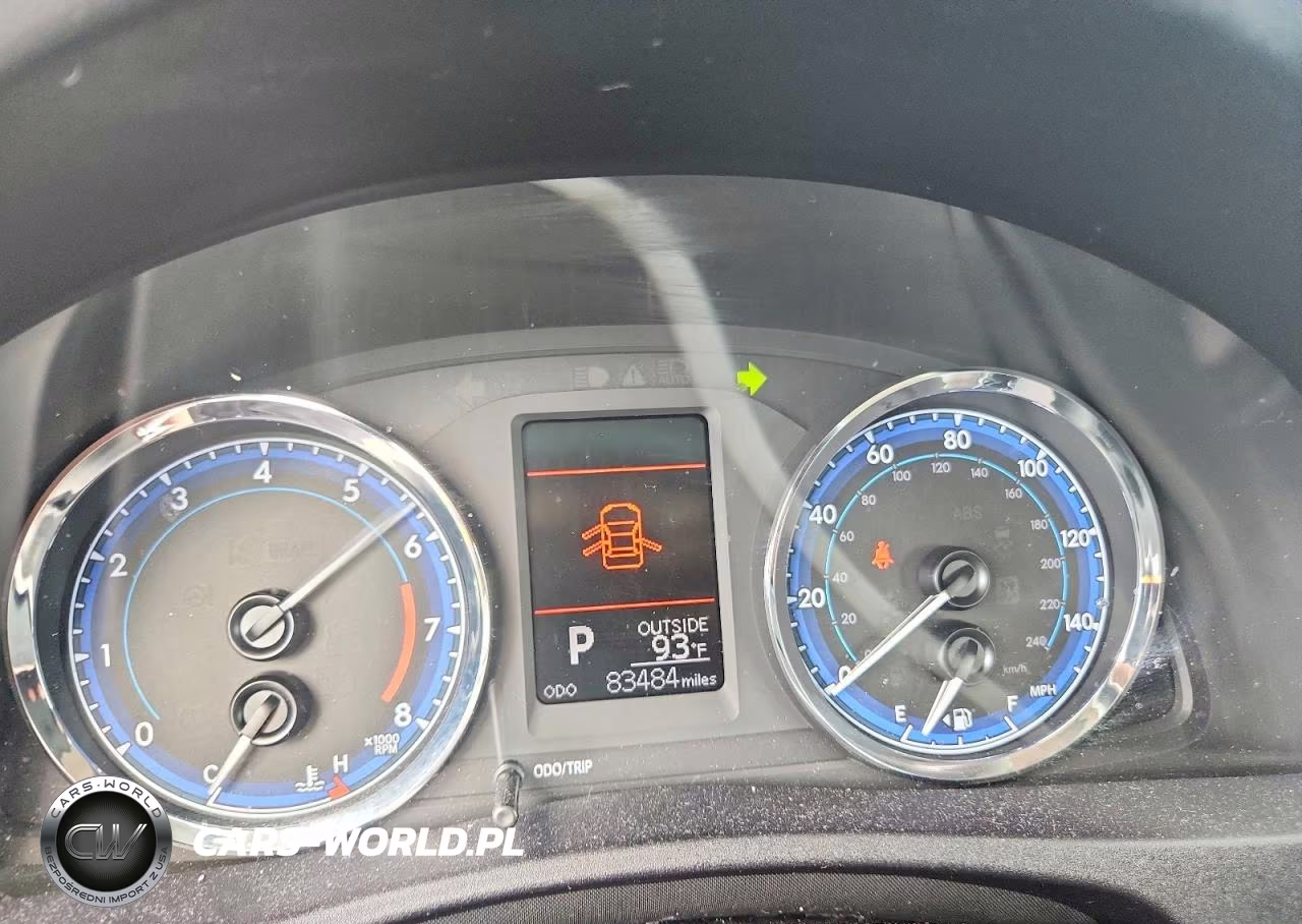 2018 Toyota Corolla Le VIN:2T1BURHEXJC028431 - 9