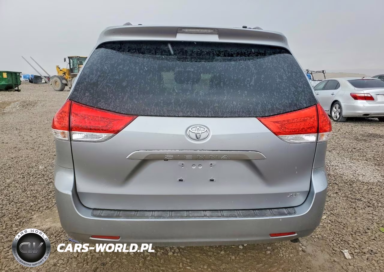 2013 Toyota Sienna Xle 8-Passenger VIN:5TDYK3DC4DS351211 - 6