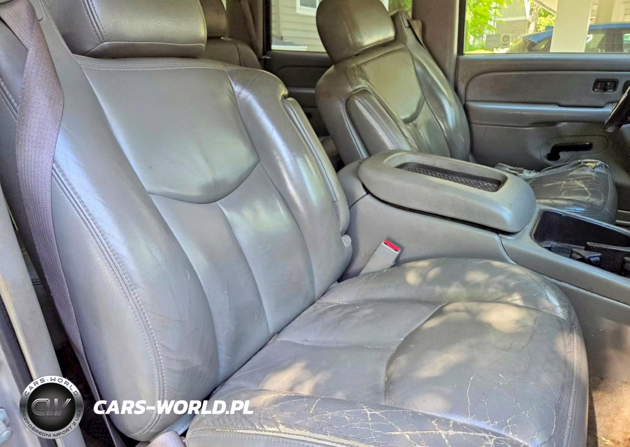 2005 Chevrolet Tahoe K1500 VIN:1GNEK13Z85J201508 - 5