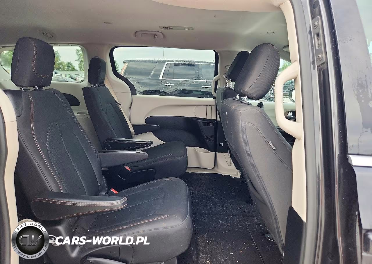 2017 Chrysler Pacifica Lx VIN:2C4RC1CG6HR598027 - 11