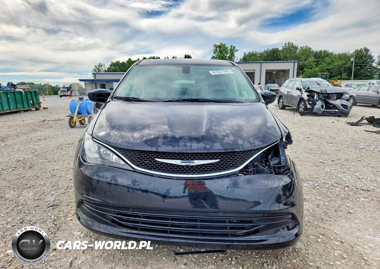 2017 Chrysler Pacifica Lx VIN:2C4RC1CG6HR598027 - 5