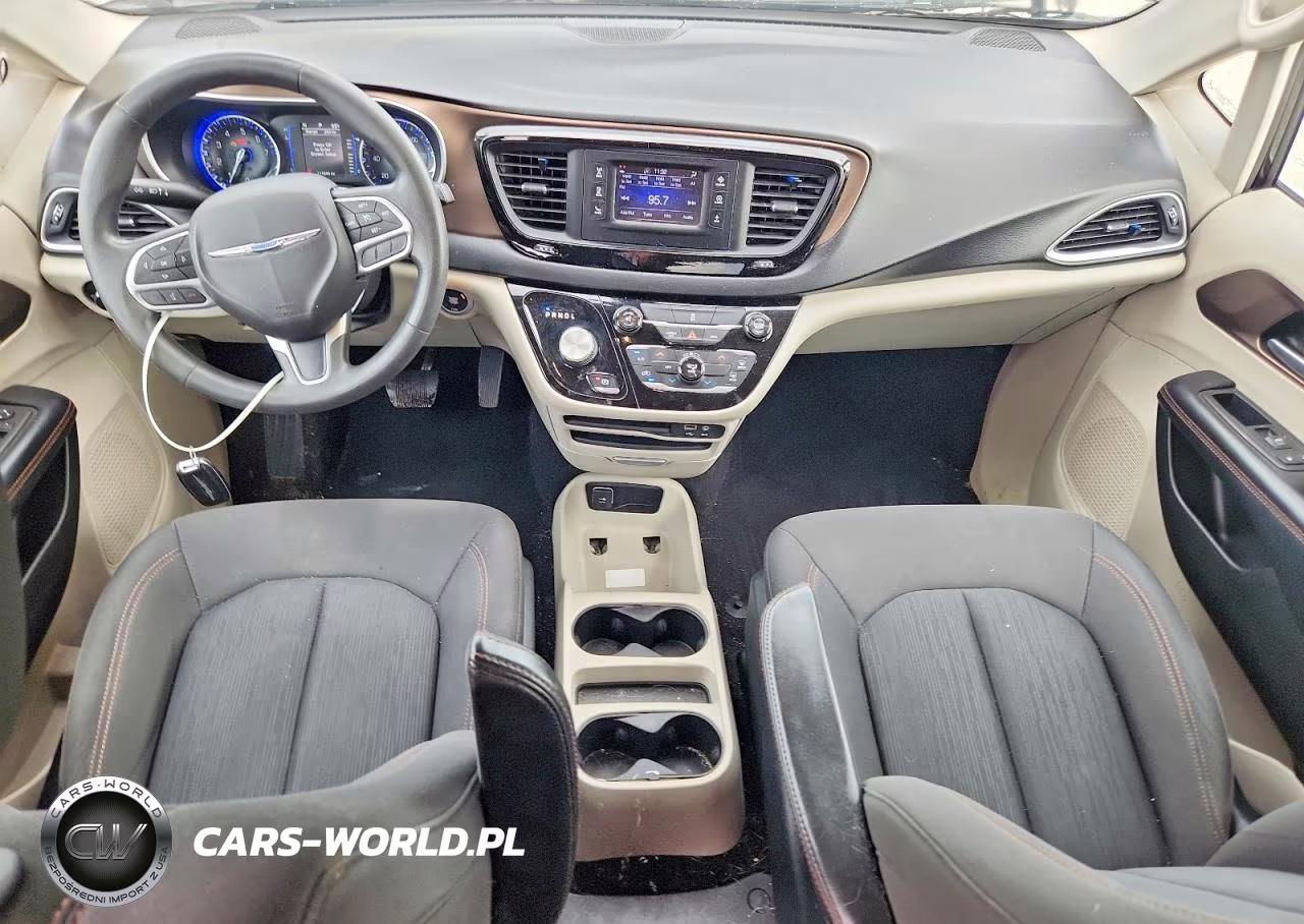 2017 Chrysler Pacifica Lx VIN:2C4RC1CG6HR598027 - 8