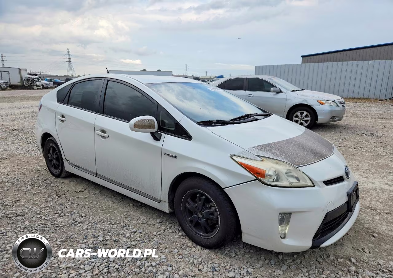 2012 Toyota Prius Four VIN:JTDKN3DU4C1539695 - 4