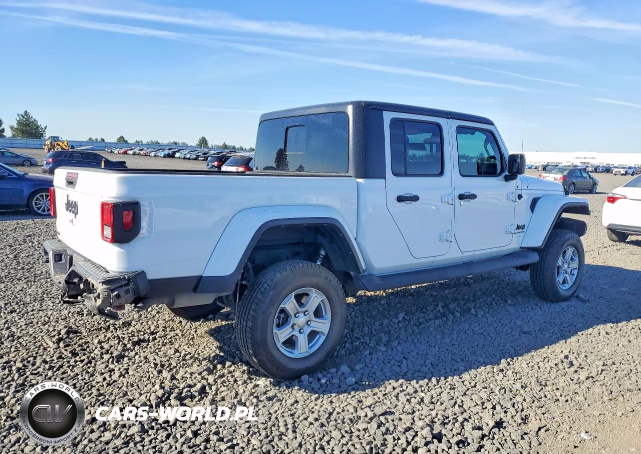 2021 Jeep Gladiator Sport VIN:1C6JJTAM3ML558389 - 3