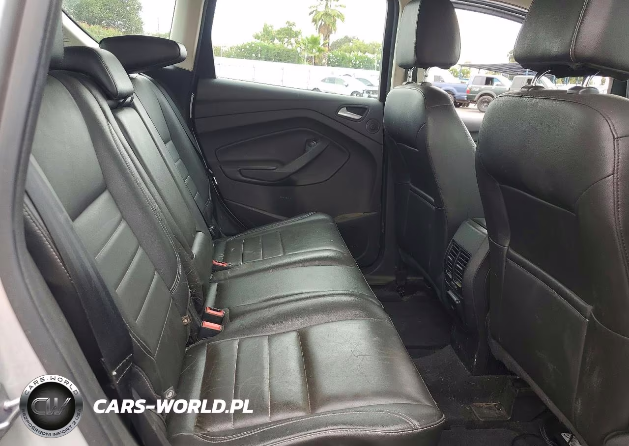 2015 Ford C-Max Premium Sel VIN:1FADP5CUXFL110303 - 10